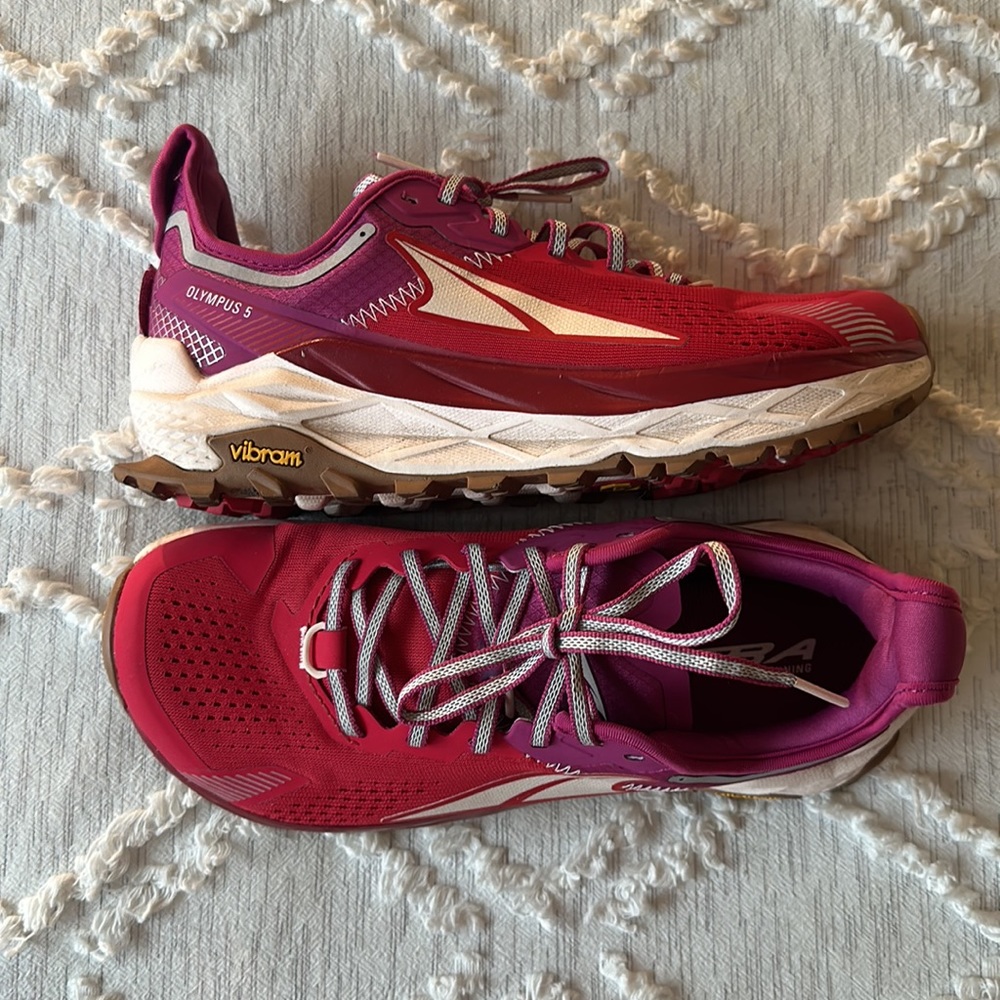Women’s Altra Olympus 5